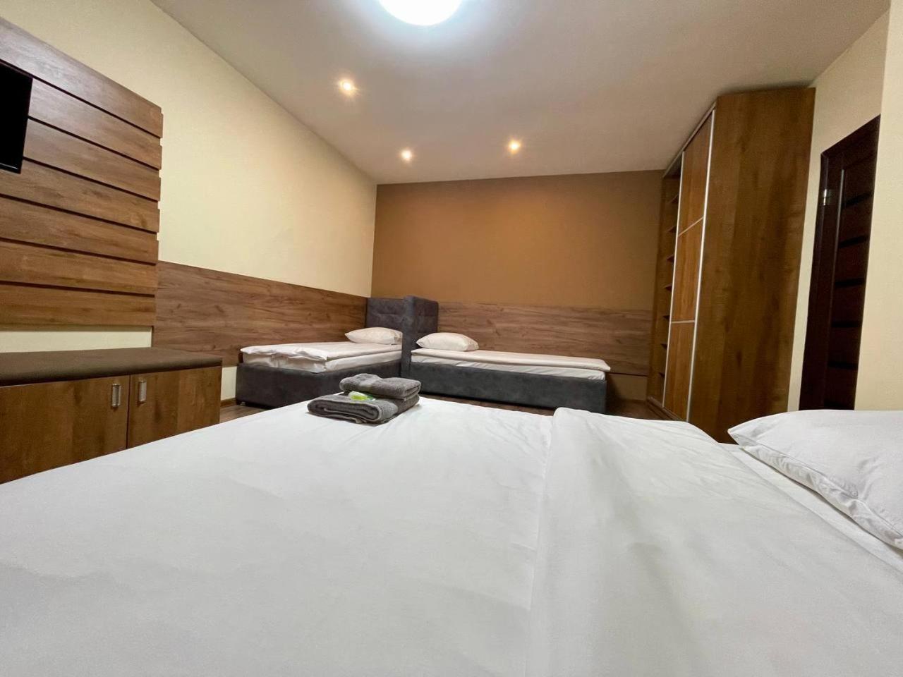 Apartments In Uzhgorod For You. Luaran gambar